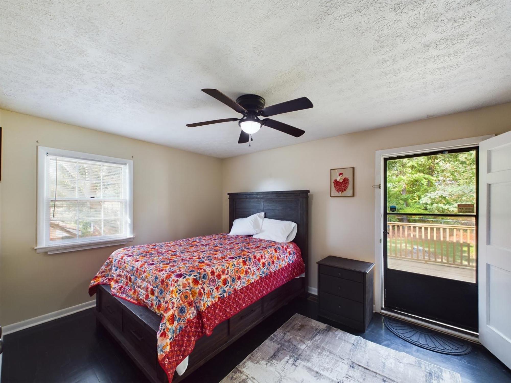 Pine Forest Zen Cottage - 10 Min To Fort Bragg Fayetteville Exterior foto